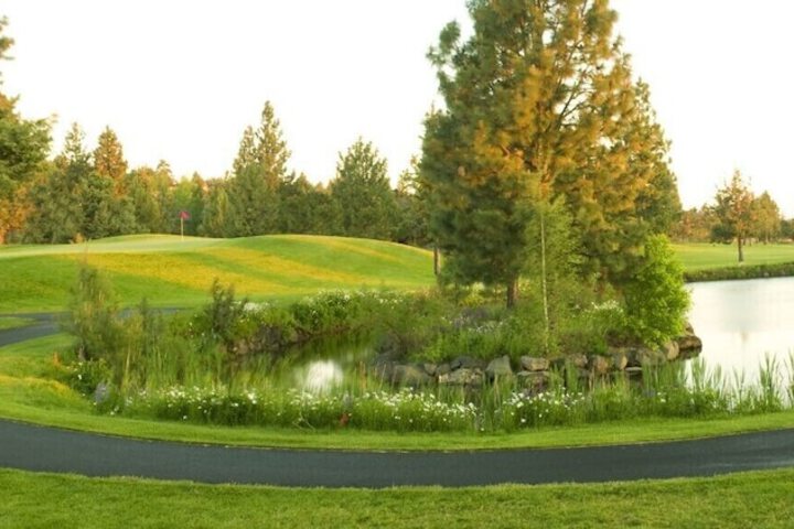 Riverhouse Lodge