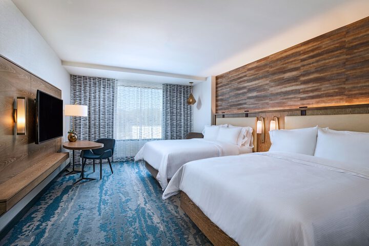 Room 10 of 31