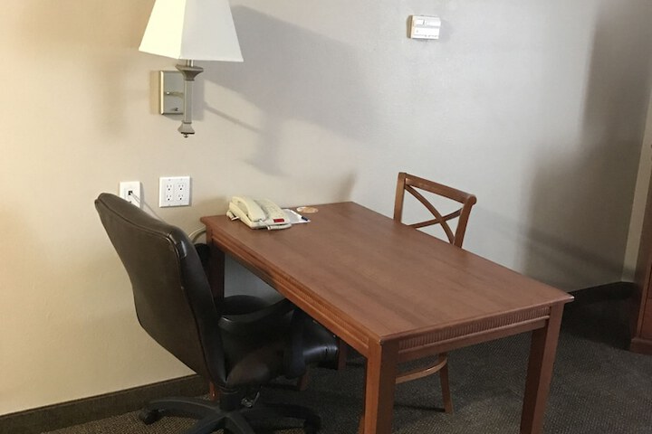 Candlewood Suites La Porte by IHG