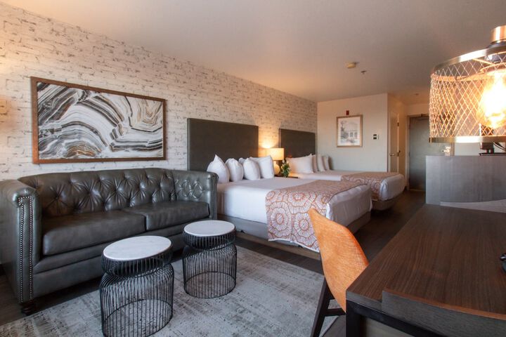 Room 15 of 37