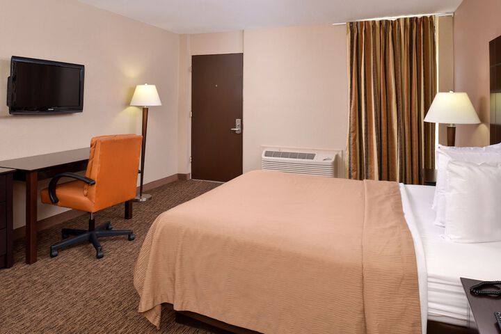 Room 35 of 65