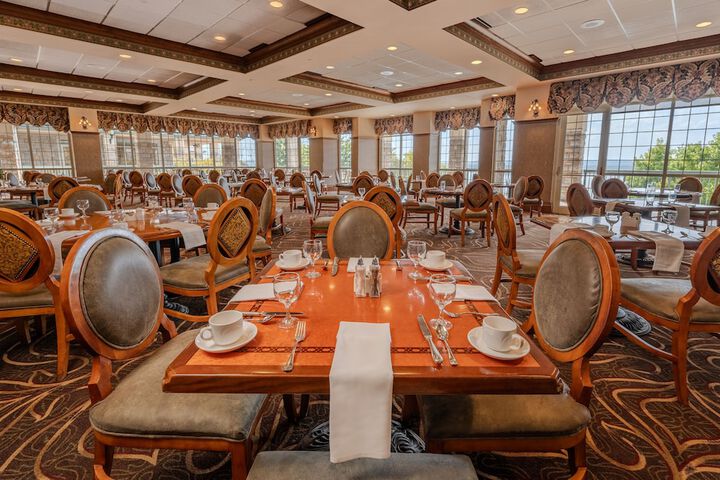 Chateau on the Lake Resort Spa and Convention Center