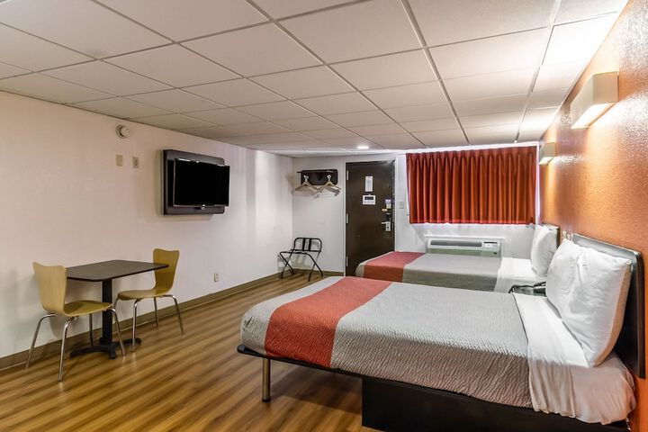 Motel 6 Elizabeth NJ - Newark Liberty Intl Airport