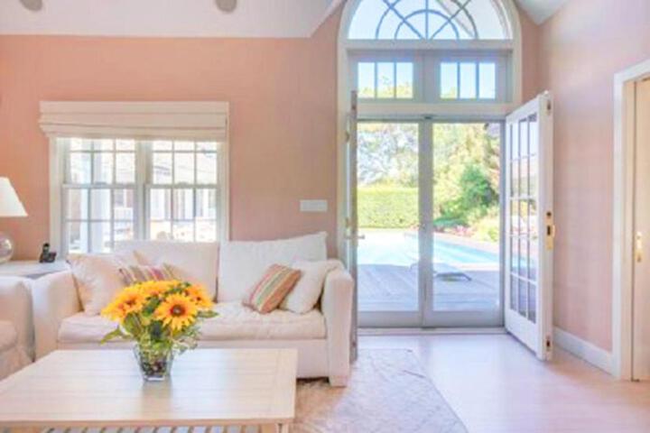 Villa Victoria - Cozy Hamptons Villa