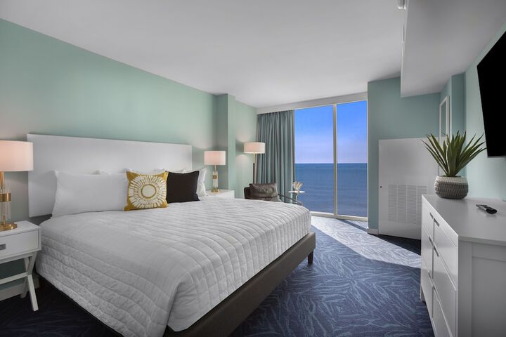 Crown Reef Beach Resort and Waterpark