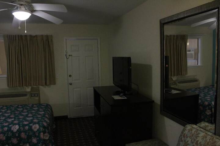 Room 44 of 54