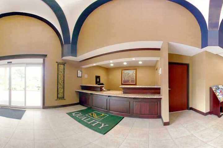 Hotel Interior 6 of 40