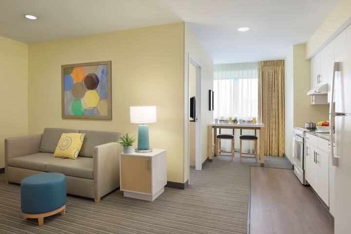 Room 15 of 32