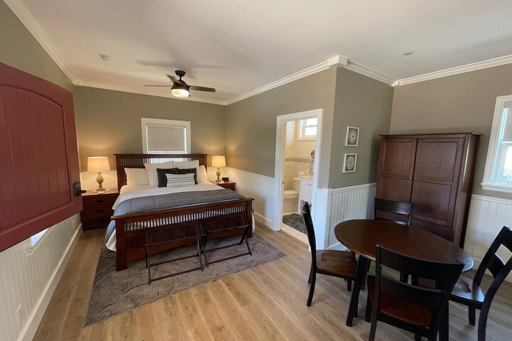 Room 43 of 132