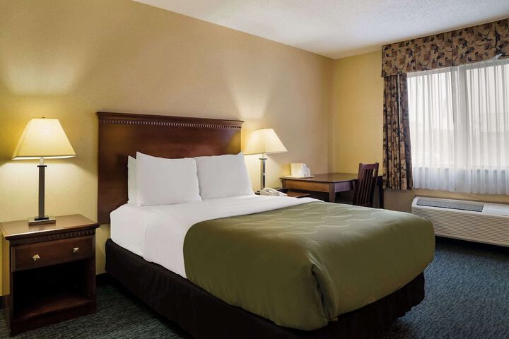 Room 21 of 35