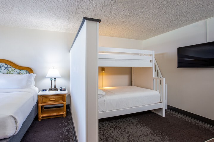Holiday Inn Resort Panama City Beach by IHG