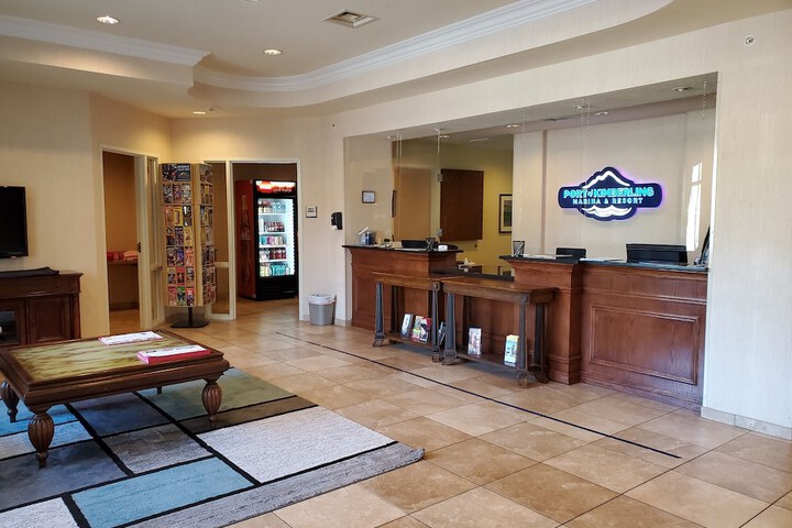Hotel Interior 7 of 32