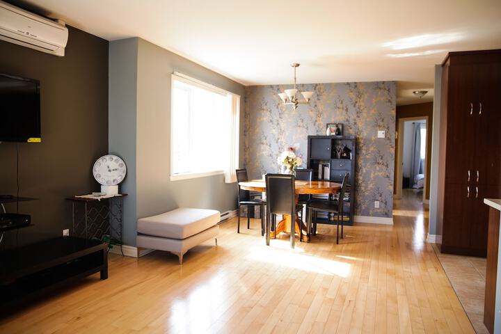 Room 10 of 13