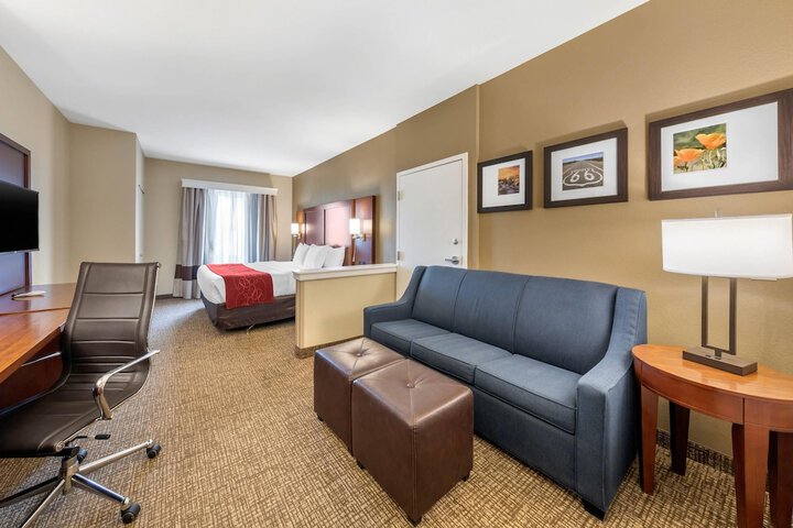 Comfort Suites Barstow near I-15