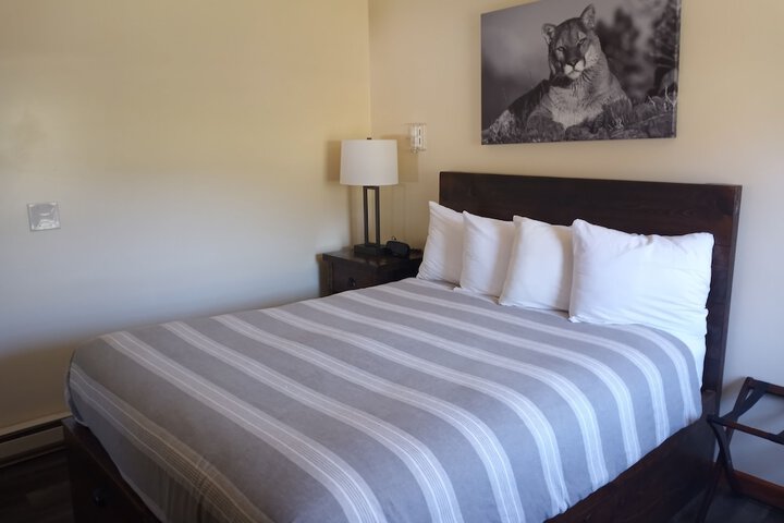 Room 35 of 81