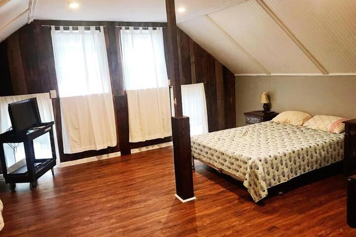 Eden Farm: Private Studio Minutes from Salisbury