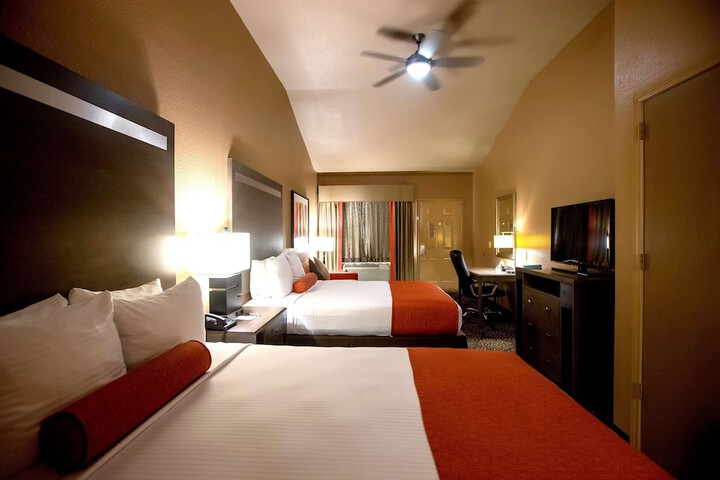 Room 9 of 24