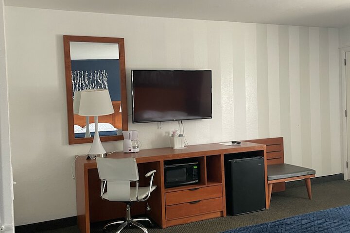 Room 47 of 60
