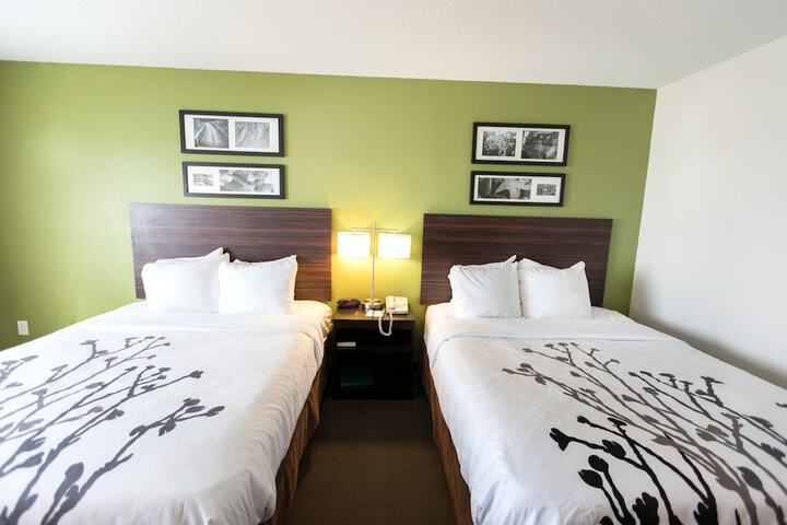 Sleep Inn & Suites Pleasant Hill - Des Moines