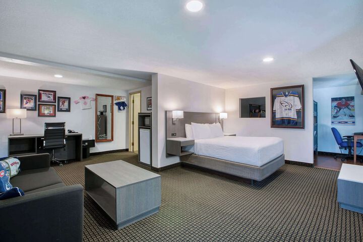 Room 47 of 63