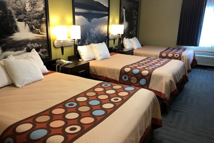 Room 30 of 38