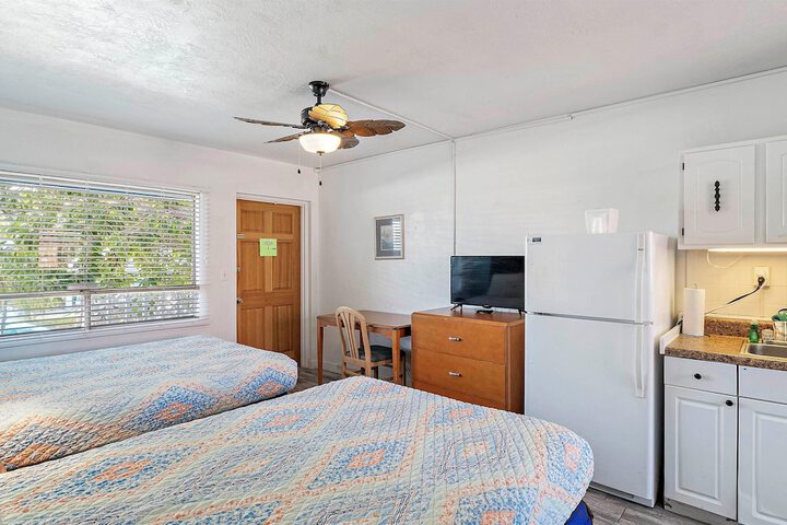 Room 22 of 48