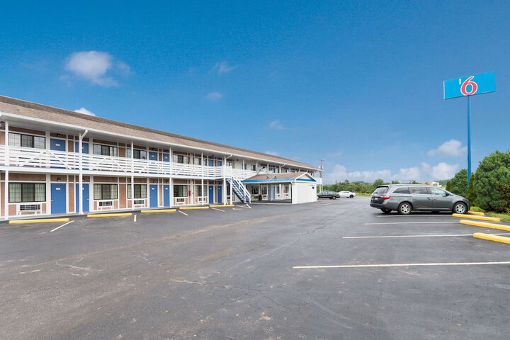 Motel 6 Parkersburg WV