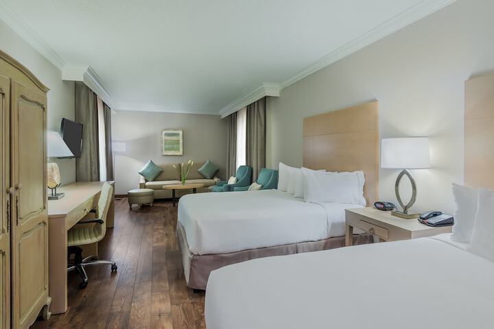 Room 10 of 23