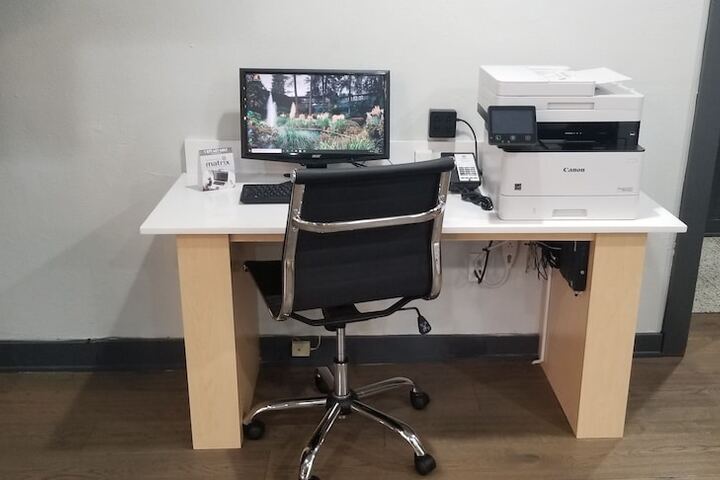 Business Center 78 of 92