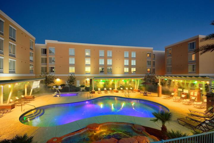 Hyatt Place Phoenix / Mesa