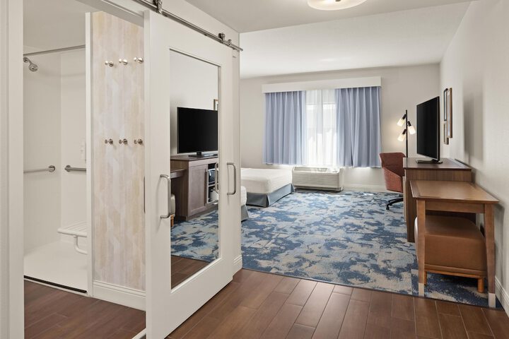 Hampton Inn Minneapolis-Roseville