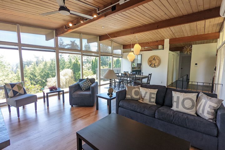 Seattle Vacation Home - Lake Forest Park
