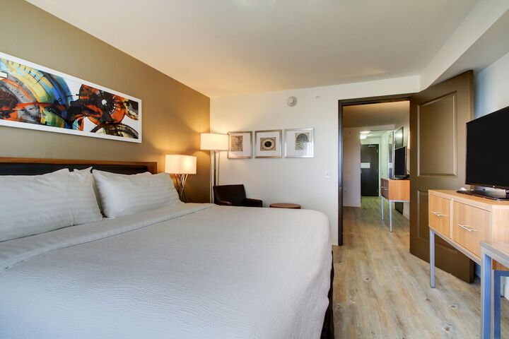 Holiday Inn & Suites Peoria at Grand Prairie by IHG