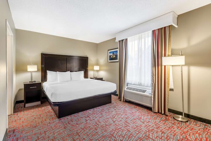 Room 17 of 42