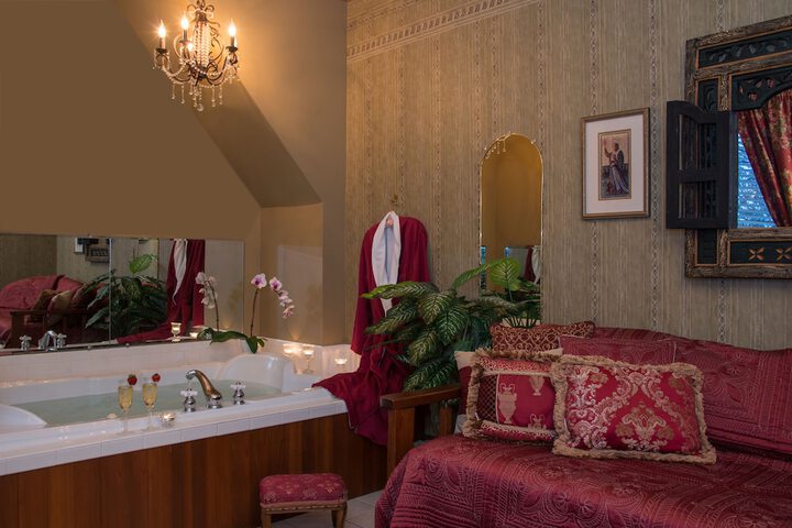 Room 17 of 49