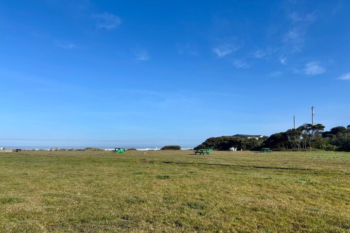 Tillicum Beach Motel (Deanes Oceanfront Lodge)