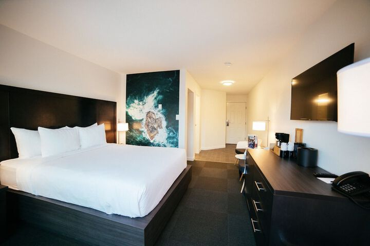 Room 15 of 50