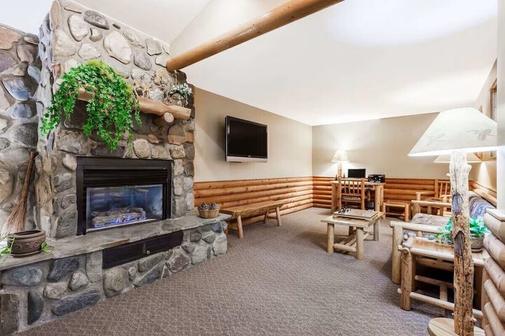 Sandpoint Inn
