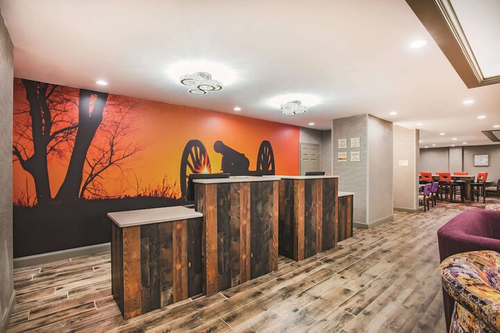La Quinta Inn & Suites by Wyndham Chambersburg