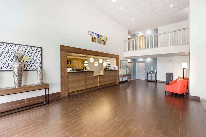 Comfort Inn Meridian - Bonita Lakes