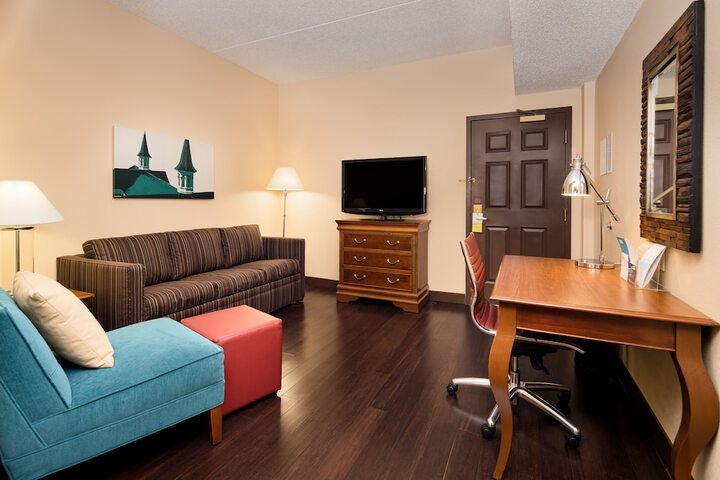Room 30 of 39