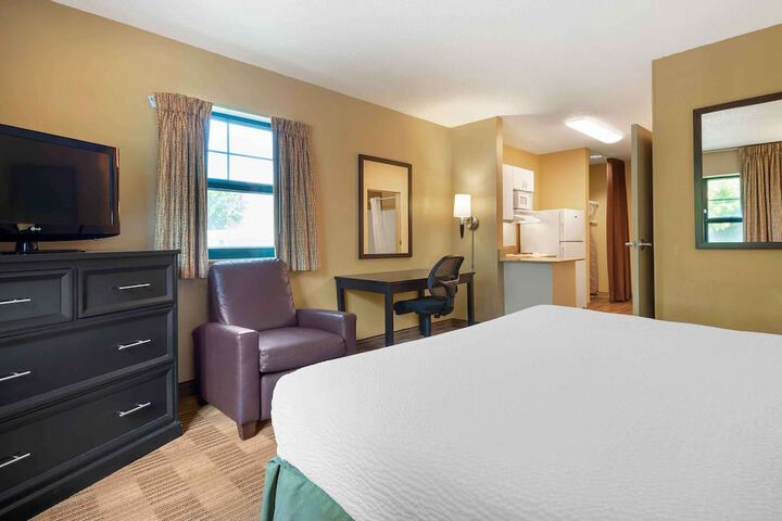 Room 15 of 30