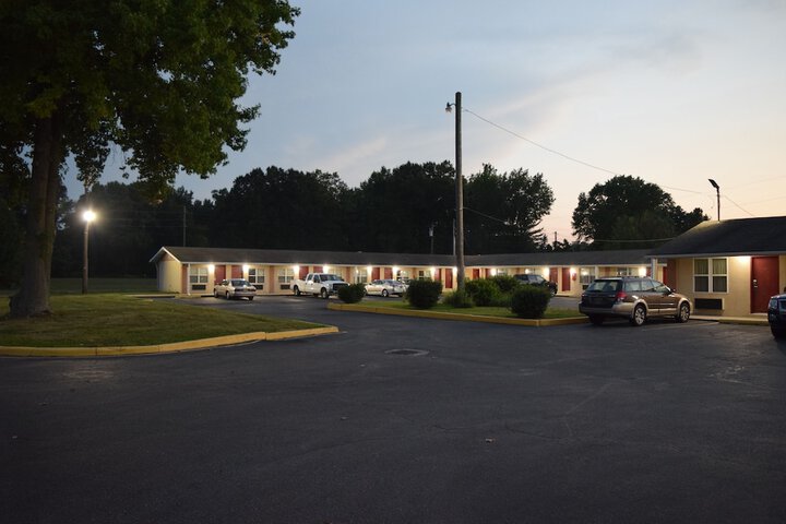 White Oaks Motel Pennsville / Carneys Point