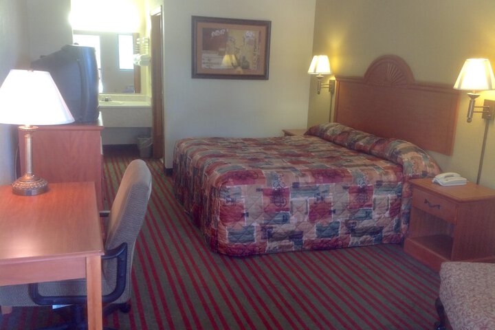 Room 18 of 19