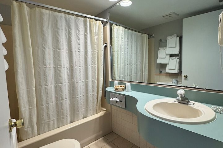 Wild Dunes Inn