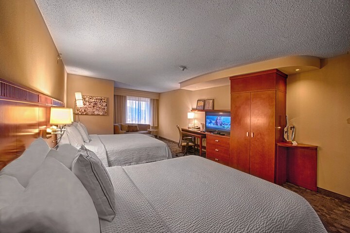 Courtyard by Marriott Wall at Monmouth Shores Corporate Park