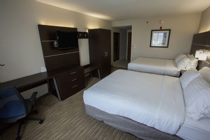 Room 12 of 75