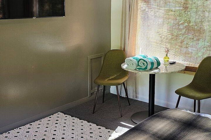 Room 17 of 43