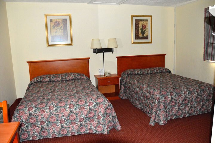Room 18 of 25