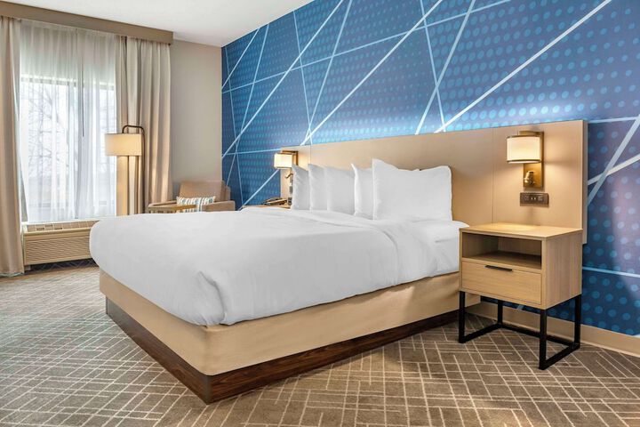 Comfort Inn & Suites Rapid City near Mt. Rushmore